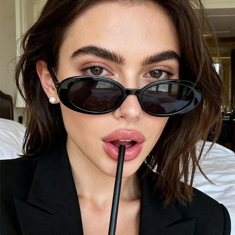 Sunglasses Uv400 - Kacamata Hitam Oval Klasik untuk Wanita,