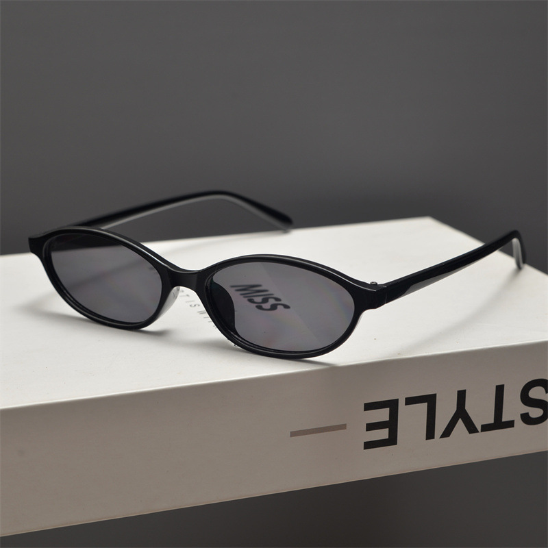 Kacamata Hitam Oval Cat Eye Re - Designer Sunglasses ulasan dan harga